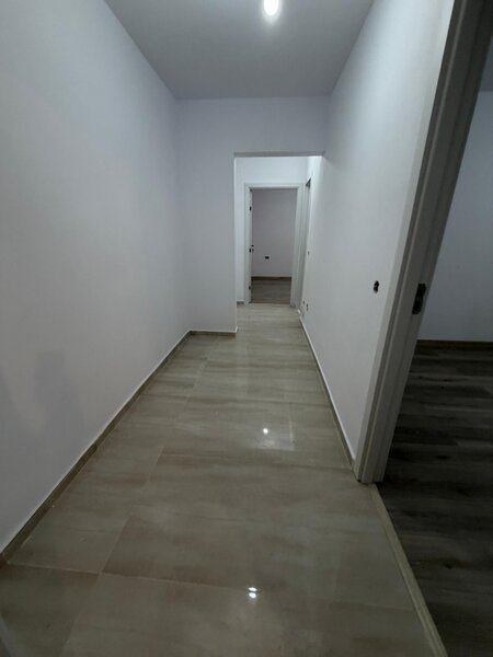 Titan 4 minute metrou